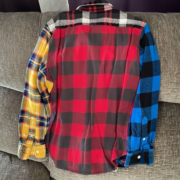 Gap Boys Plaid button down - Picture 3 of 3